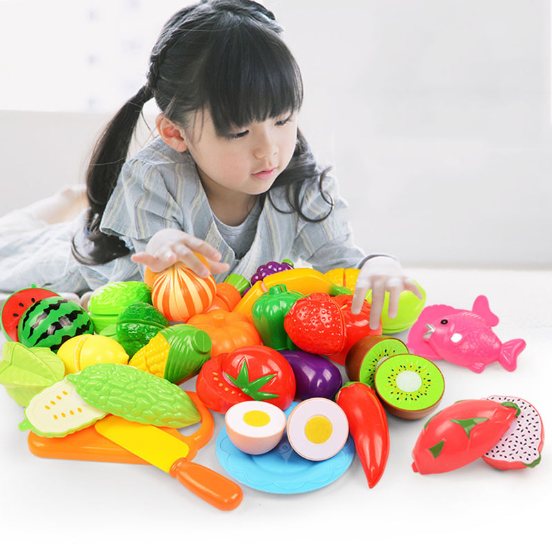 Kids Outdoor Kitchen Accessories - 子供用フルーツと野菜のカットおもちゃセット、ごっこ遊び用キッチンおもちゃ、モンテッソーリ教育玩具、女の子と男の子向け