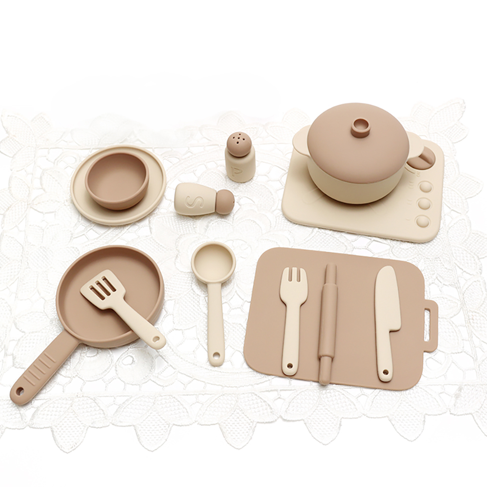 13点セット シリコン製おままごとセット おもちゃ ごっこ遊 - Kids Outdoor Kitchen Accessories のレビューと価格